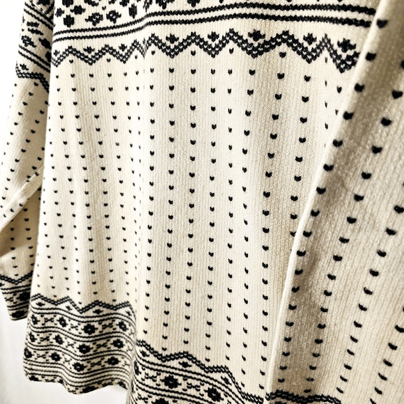 Vintage L.L. Bean Womens Dark Blue Cream Patterned Wool Blend Sweater Med - Picture 6 of 12